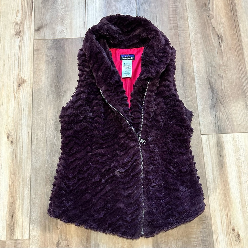 Patagonia Pelage Fleece Faux Fur Asymmetrical Vest Deep Purple Small